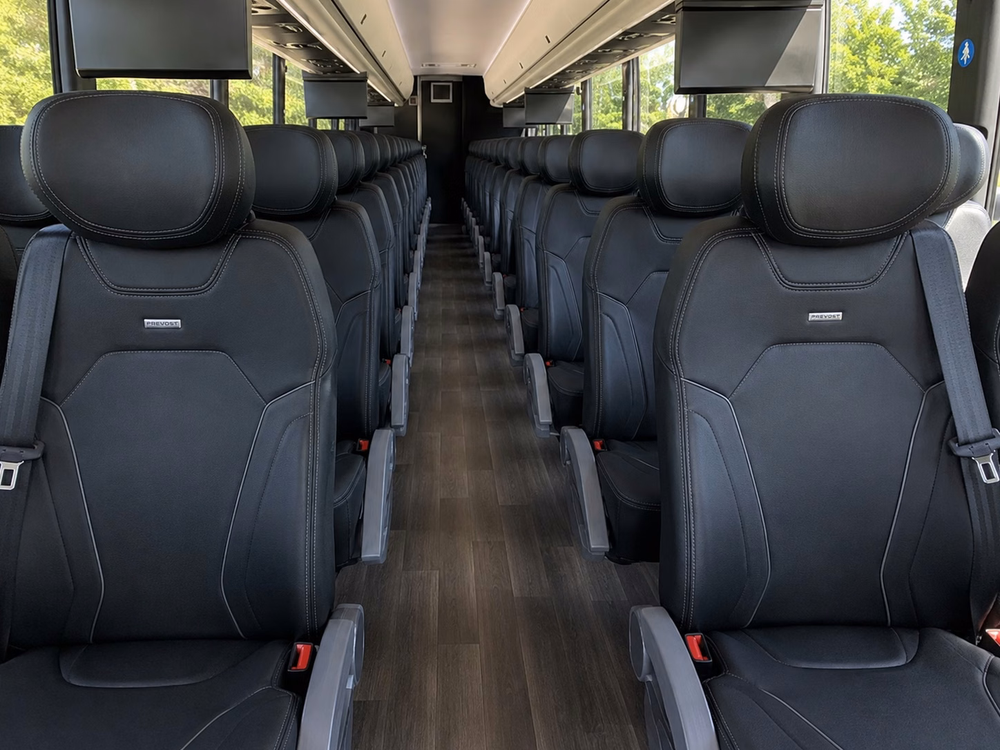 sports team fan charter bus rentals in syracuse